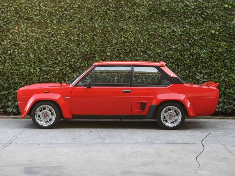  Fiat Abarth 131 Rally 1976 года  (фото 8 из 9)